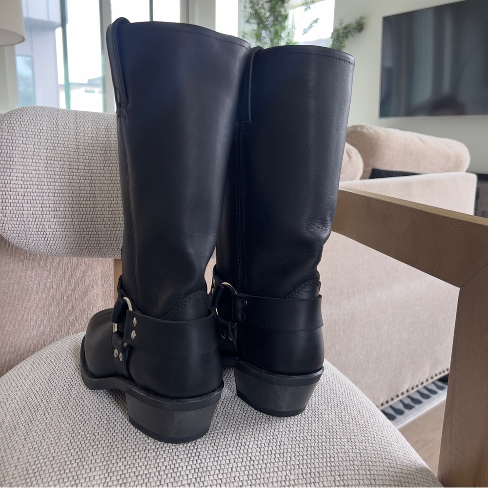 NWOB Frye Harness 12R Leather Moto Boots in Black - Picture 6 of 10